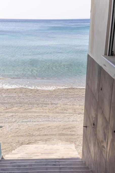 Ioannis Rooms Δωμάτια Με Θεα Στη Θαλασσα Paránimfoi Exteriör bild